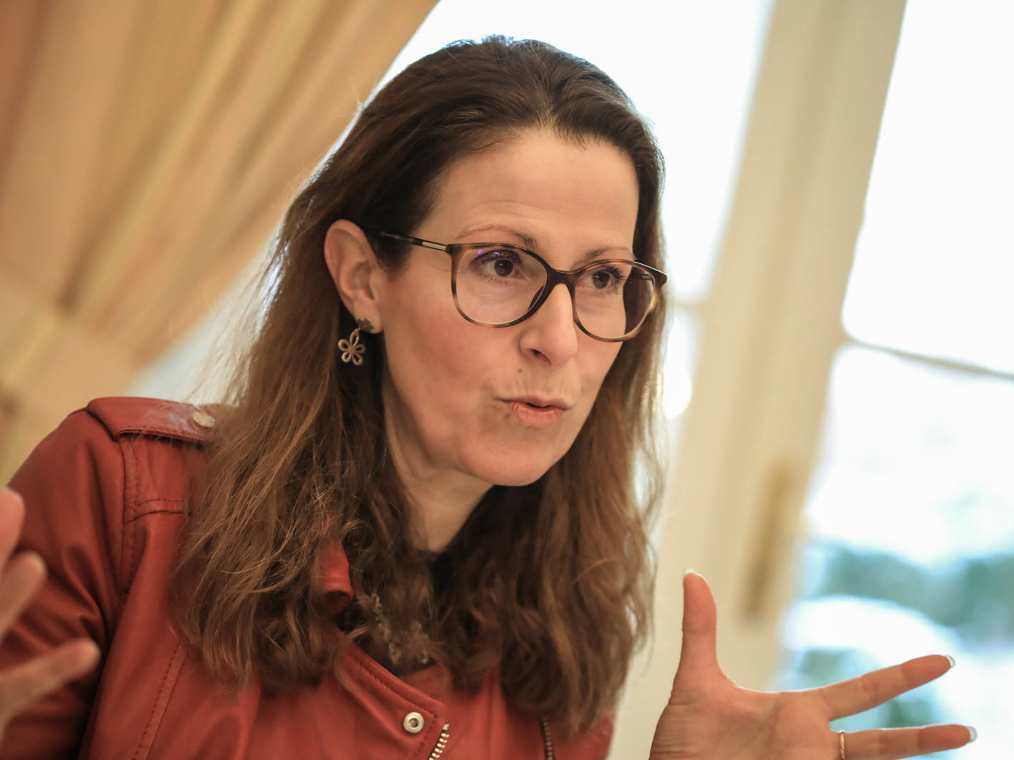 Mme CLAVEL (Martine)