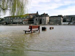Propositions d'actions pour mieux gérer les inondations en zone méditerranéenne et limiter leurs conséquences 